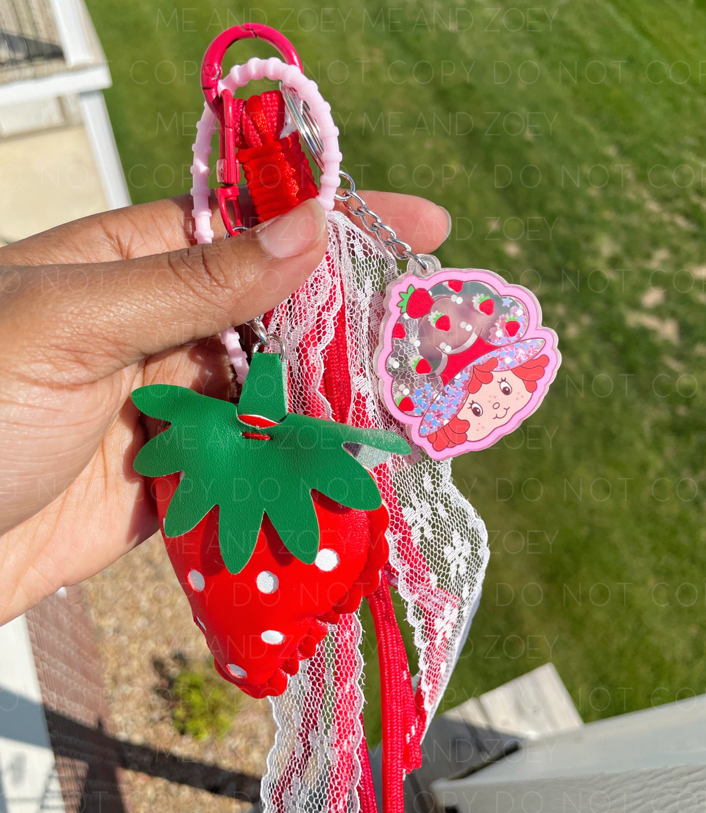 Strawberry Shaker Retro Keychain