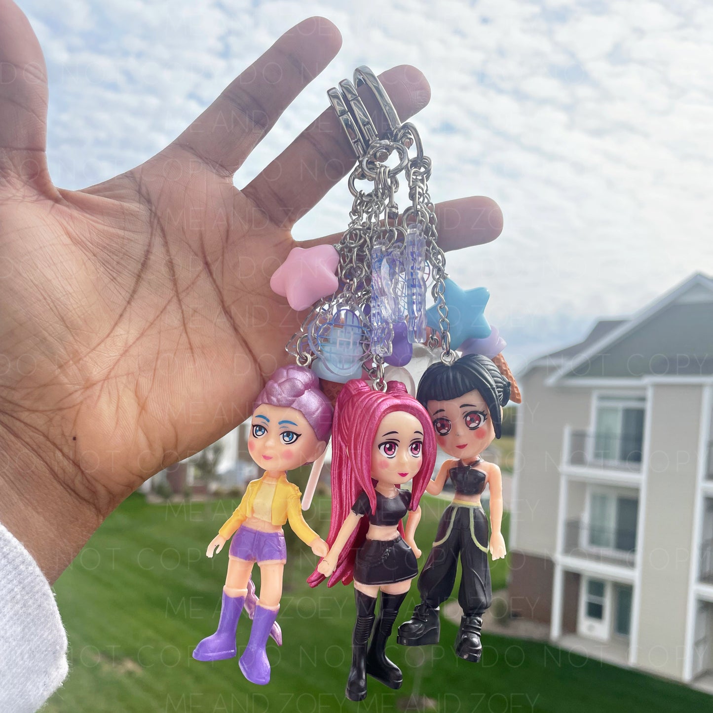 Huntr!x Junk Keychain