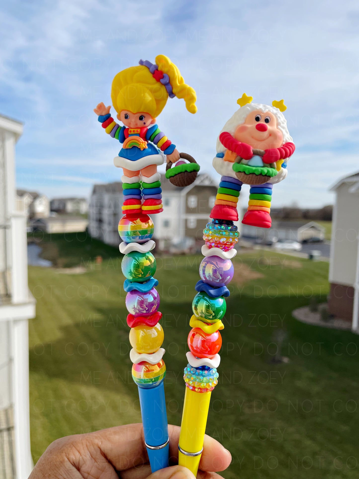 Rainbow Friends Beadable Pens (Includes 1 Refill)