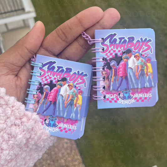 Mini Keychain Notebook – Magnetic Closure - MeAndZoey