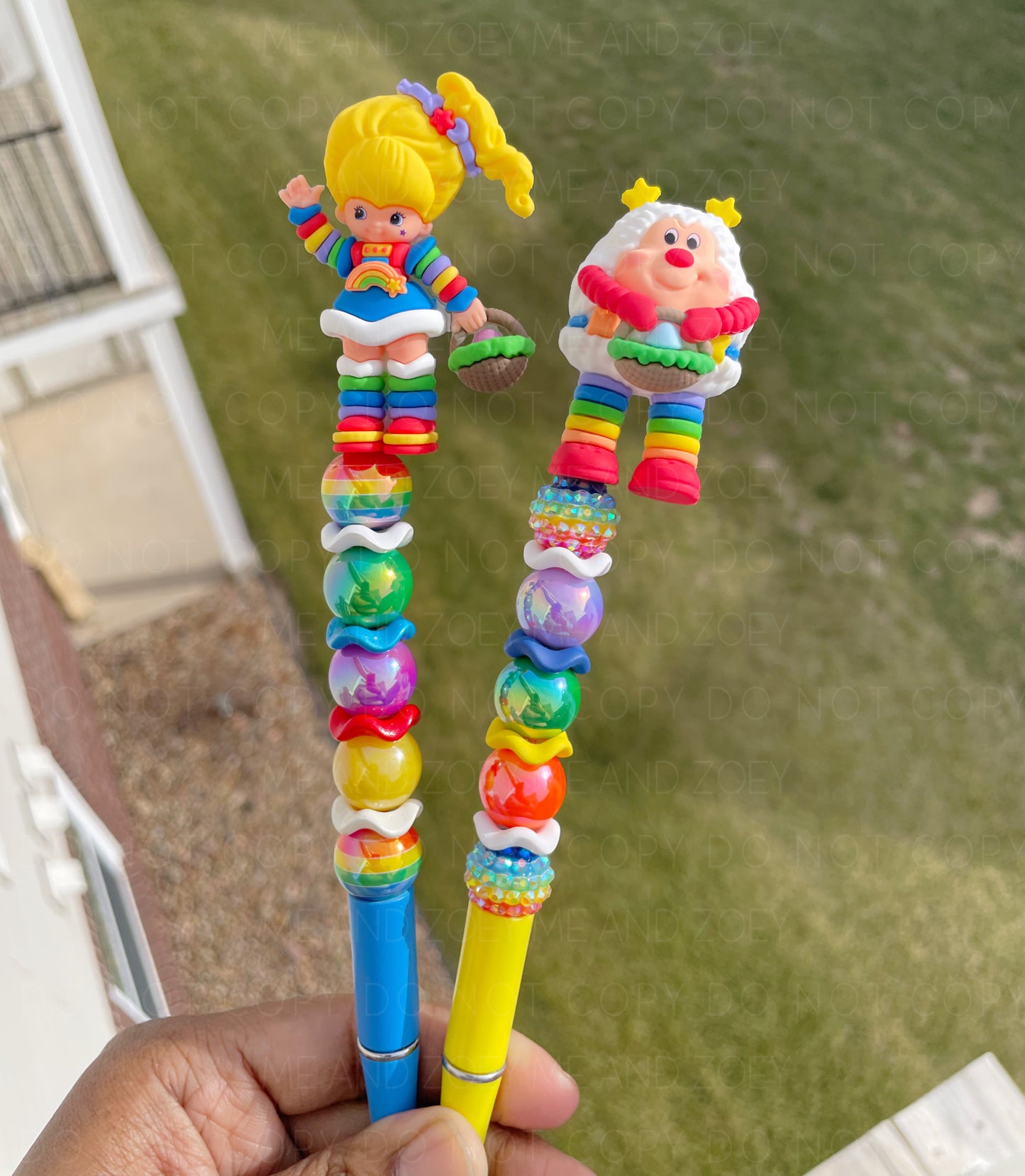 Rainbow Friends Beadable Pens (Includes 1 Refill)